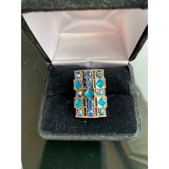 Silver Plated & Blue Topaz Colored Stones Rectangle-Shaped Bling Ring 5 1/4 adju - Picture 5 of 9